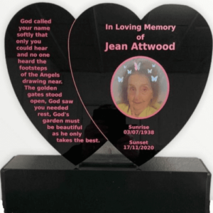 015. Personalised Memorial Double Heart On A Plinth Jean 15096 P